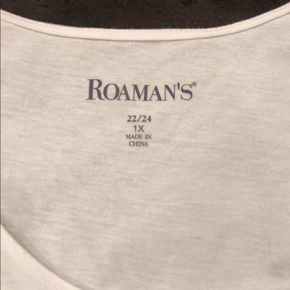 Nwot Roaman’s Cold Shoulder Ruffle Tee - Picture 6 of 6